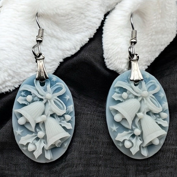 New Ceramic Christmas Bells Hook Fashion Earrings - Picture 1 of 6